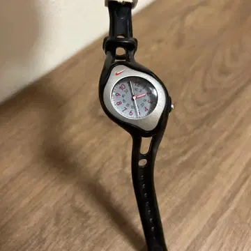 나이키 손목시계 블랙 Triax Sweeper