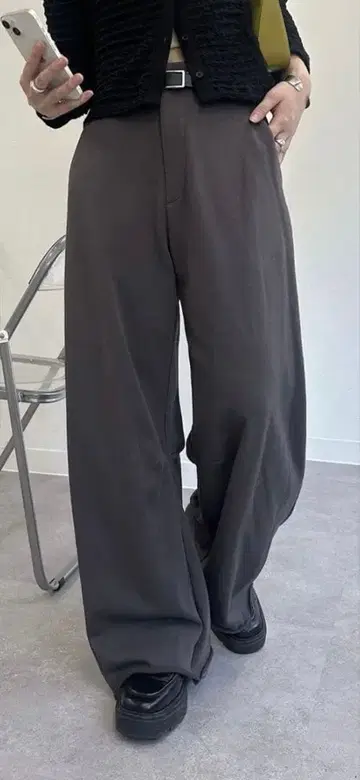 mystic 맨투맨 커브 팬츠