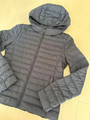 유니클로 울트라 라이트 블랙