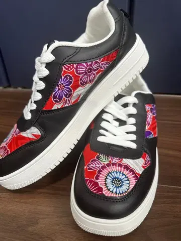 오키나와 류큐 홍가타 패턴 커스텀 스니커즈 블랙 24.5cm