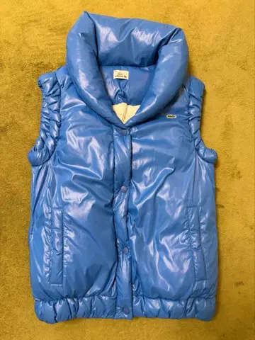 LACOSTE 파랑 후드 부착 다운 베스트