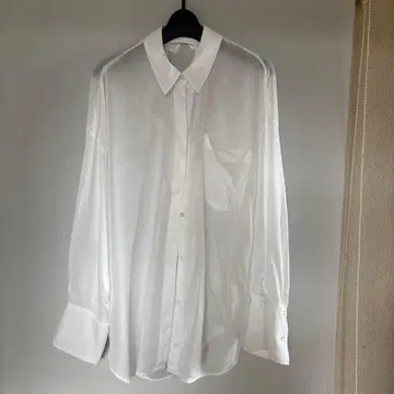 ROUGE VIF 화이트 긴팔 셔츠 가슴 포켓 부착 상의