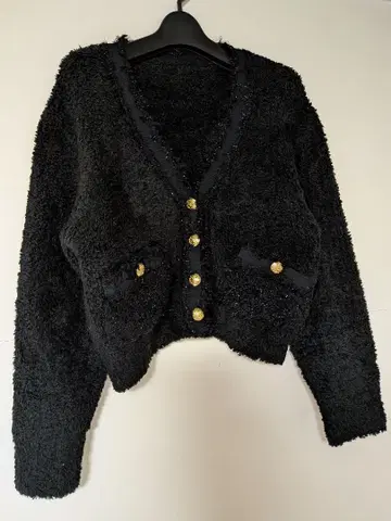 새상품급 그레이스 콘티넨탈 플러피 숏 니트 가디건 반짝이