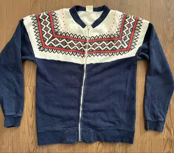 체스위크 집업 눈꽃 패턴 맨투맨 S 사이즈