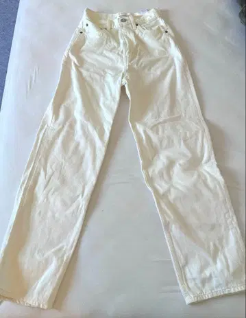 새상품 moussy 하이웨스트 데님 크림색