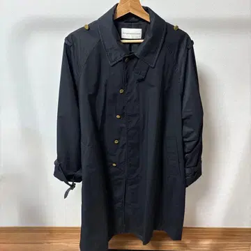 GU and beautiful people 트렌치코트