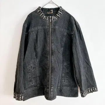 스터드 장식 블랙 집업 자켓, 멋스러운 노카라 포켓