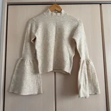 Eaphi flare sleeve warm knit ivory