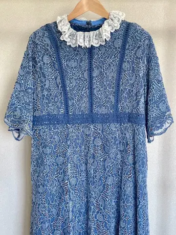 레이스 디자인의 파란 티셔츠 원피스 5L