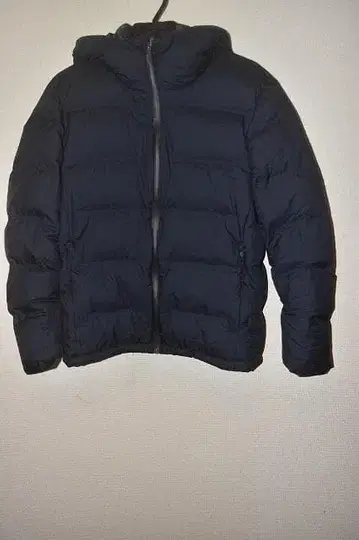 새상품급 유니클로 심리스 다운 파카 311-400511 M