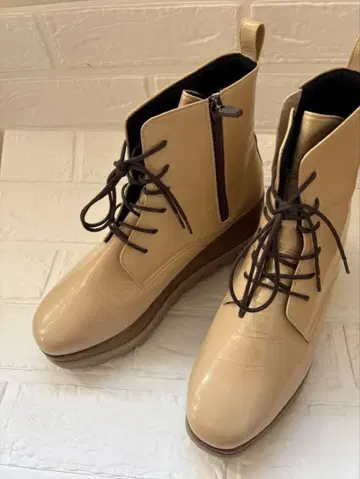 힐즈 애비뉴 OCEANICA 베이지 레이스업 부츠
