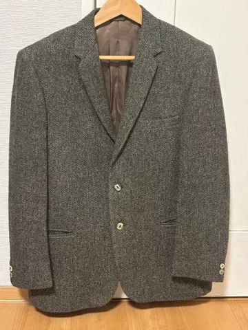 그레이 계열 트위드 테일러드 자켓