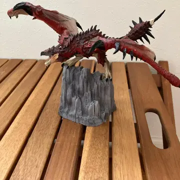 몬헌 제일복권 A상 리오레우스 피규어