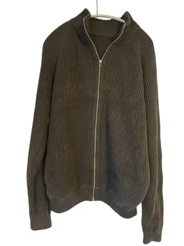 크렙스큐어 블랙 드라이버즈 니트