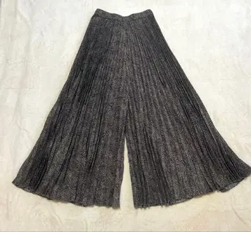 PRIORITY 프라이오리티 플리츠 팬츠 페이즐리 무늬