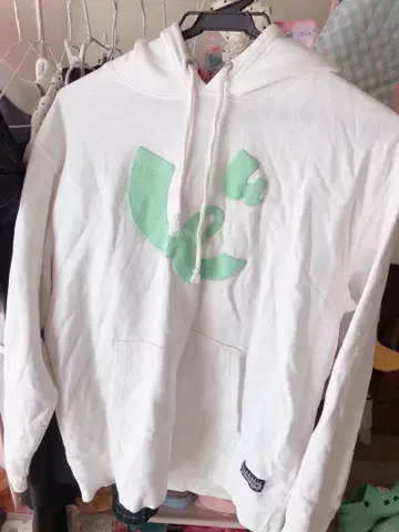 도츠이타레본포 후드티 M