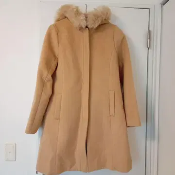 dazzlin 베이지 퍼 롱 코트