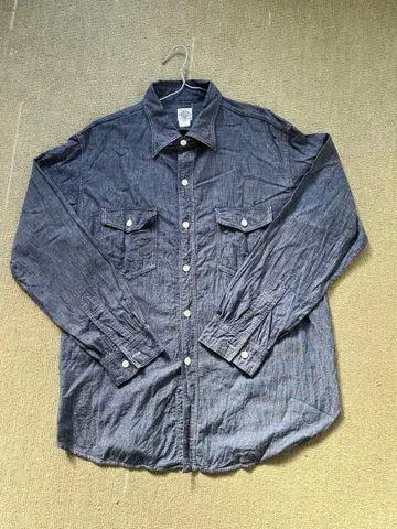 포스트 오버올즈 샴브레이 셔츠