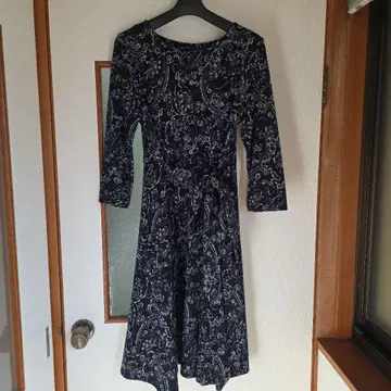 네이비 니트 꽃무늬 허리 리본 원피스