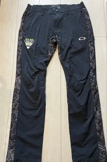 Oakley 블랙 패턴 팬츠 L