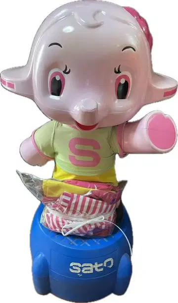 매장에 있던 사토코짱 옷 갈아입기 포함