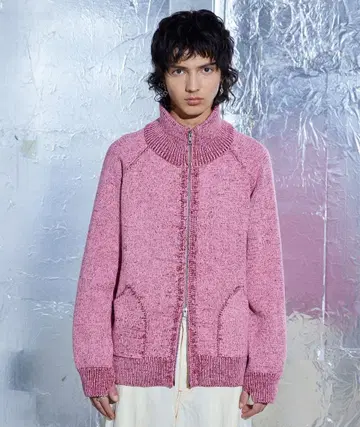 a2o 하이넥 드라이버 니트 아오바군 착용