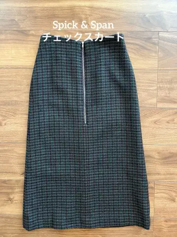 Spick & Span 블랙과 그린 체크 무늬 프론트 척 디자인 36