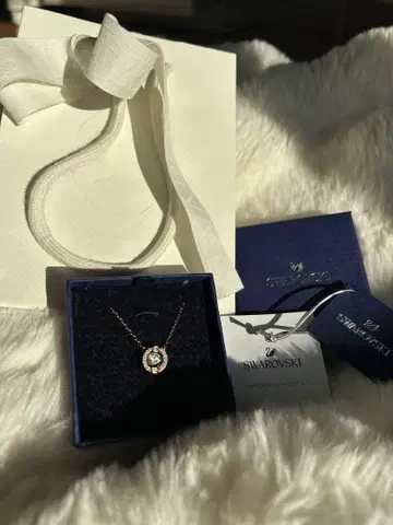 [ 선물용으로도 새상품급 ] Swarovski 스와로브스키 Una 목걸이