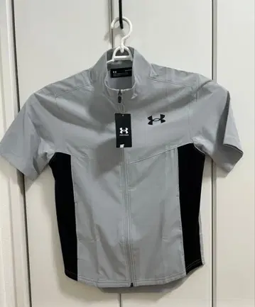 가격 인하 Under Armour 트레이닝 셔츠 SM 그레이