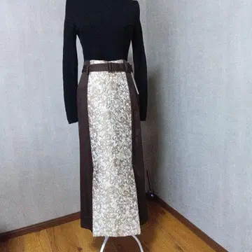 꽃무늬 타이트 스커트 허리 벨트 포함