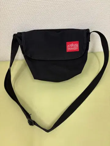 맨하탄 포티지 메신저 백 XS