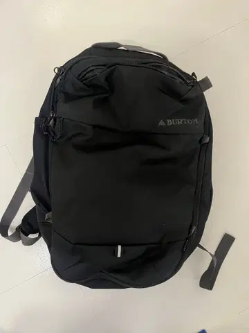 BURTON 블랙 백팩