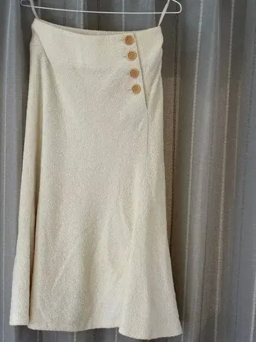 아이보리 플레어 스커트 36