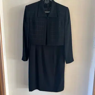 블랙 원피스 수트 체크 무늬 자켓 포함