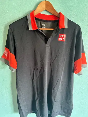 UNIQLO 블랙 레드 스트라이프 피케 셔츠