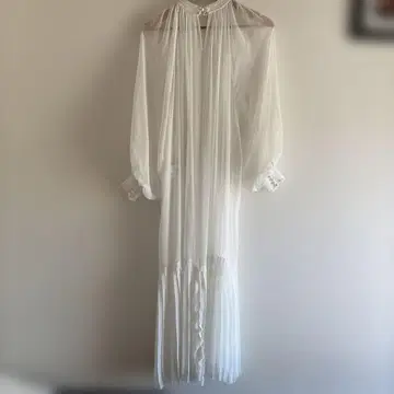 HYKE 쉬어 셔링 드레스