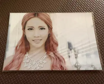 T-ARA 큐리 브로마이드