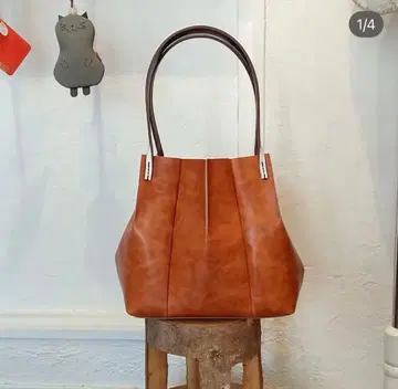 브라운 가죽 숄더백