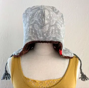 귀도리 달린 리버서블 모자 maffon 원단 사용