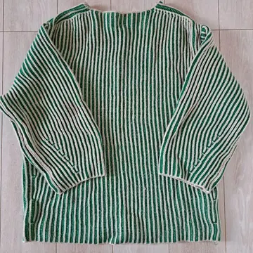 아크릴 100% 그린과 화이트 스트라이프 니트 스웨터