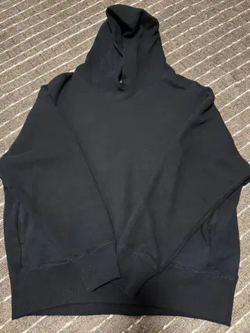 23구 블랙 코튼 혼방 후드티