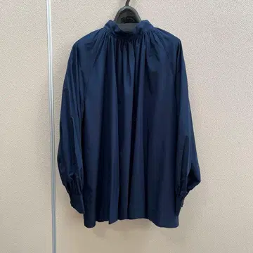 [ 미사용 ] UNFILO 스탠드 카라 블라우스 네이비 L