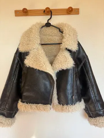 [ MURUA ] 무스탕 자켓 인조 가죽 숏 기장 보아 블루종