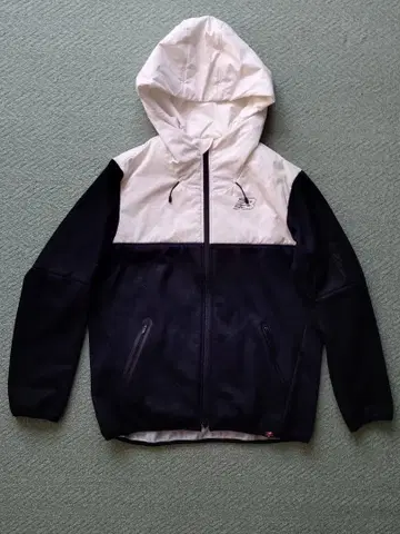 [ 새상품급 ] New Balance 골프웨어 후드티 자켓 (방한) XL