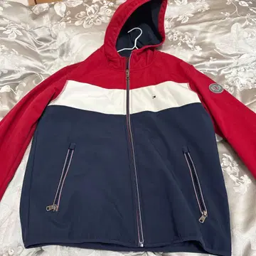 TOMMY HILFIGER 후드 부착 점퍼 S 사이즈
