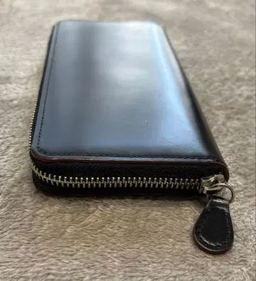 새상품급 GANZO 간조 장지갑 레어 코도반 라운드 지퍼