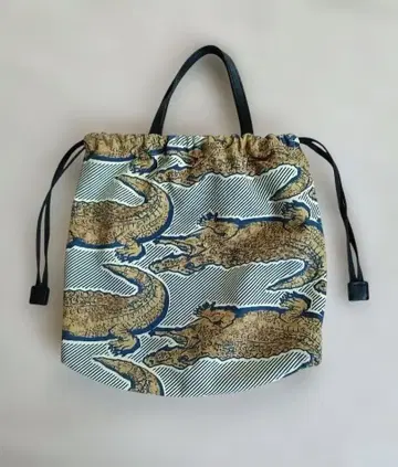 이아파피요네 악어 무늬 백