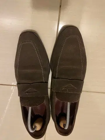 브라운 스웨이드 로퍼