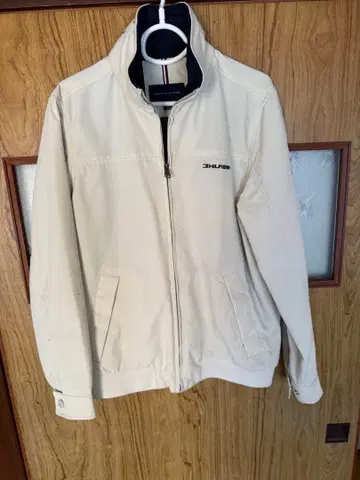 Tommy Hilfiger 아이보리 점퍼