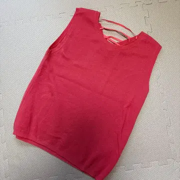 슬리브리스 니트 스웨터 사이즈 2